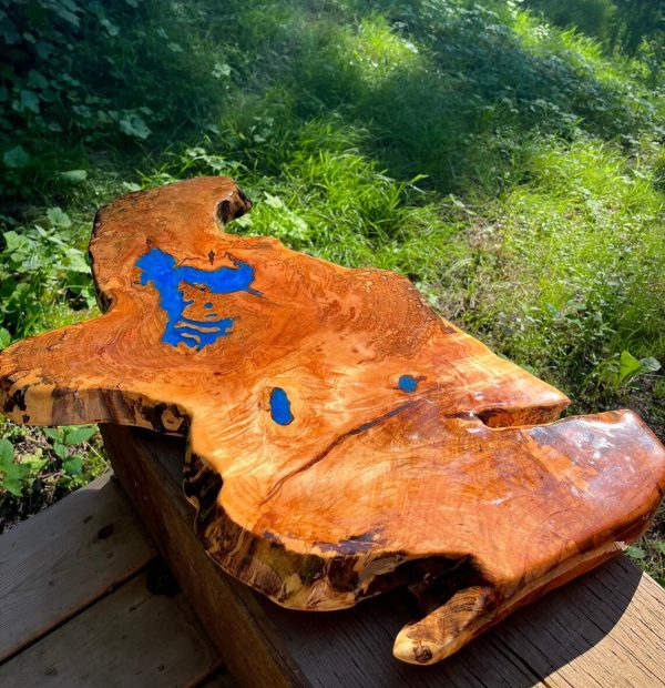 epoxy charcuterie board